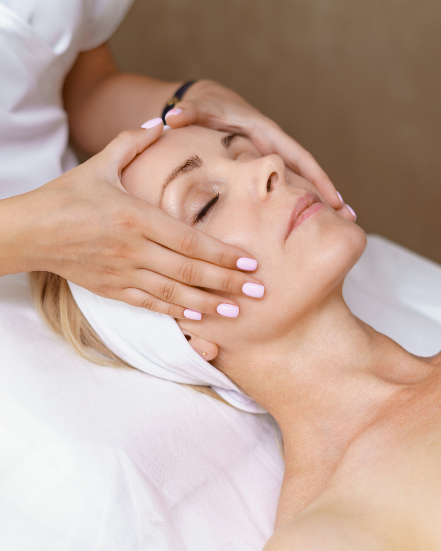 Facial massage beauty treatment.